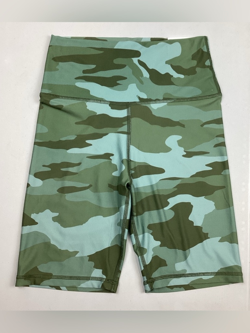 Aerie Hi Rise Green Camo Bike Shorts Medium New with Imperfection